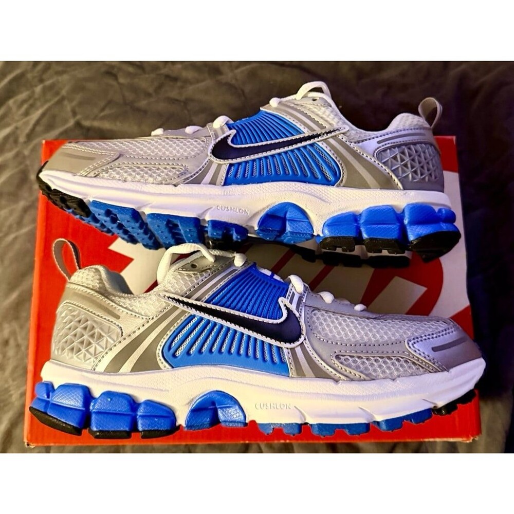 NIKE VOMERO 5 LIGHT PHOTO BLUE